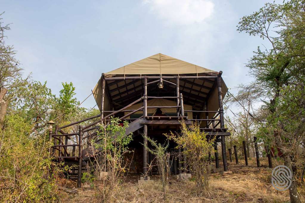 Kirawira Serena Camp Robanda Szoba fotó